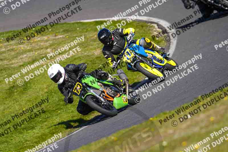 cadwell no limits trackday;cadwell park;cadwell park photographs;cadwell trackday photographs;enduro digital images;event digital images;eventdigitalimages;no limits trackdays;peter wileman photography;racing digital images;trackday digital images;trackday photos
